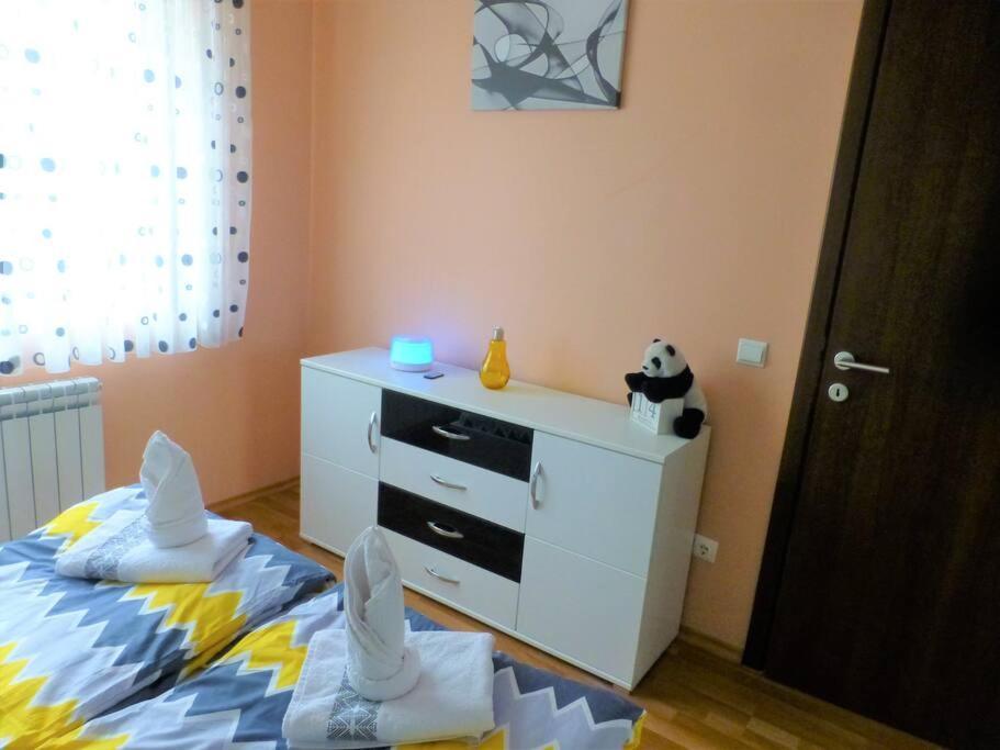 Mia'S Apartment, Stylish One Bedroom Suite Sofia Bagian luar foto