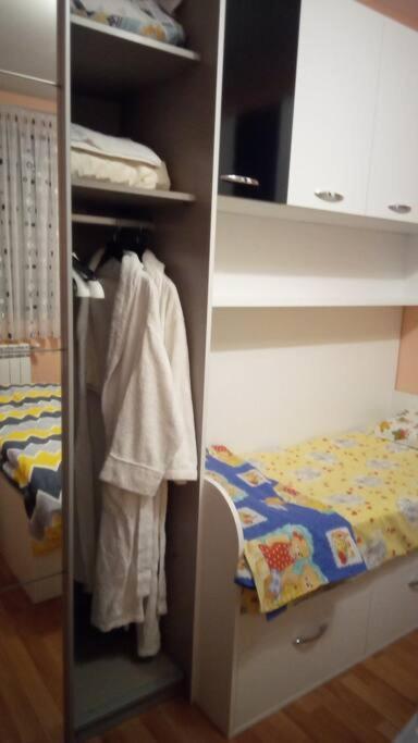 Mia'S Apartment, Stylish One Bedroom Suite Sofia Bagian luar foto