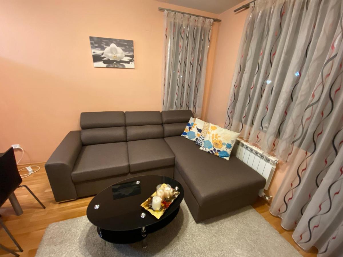 Mia'S Apartment, Stylish One Bedroom Suite Sofia Bagian luar foto