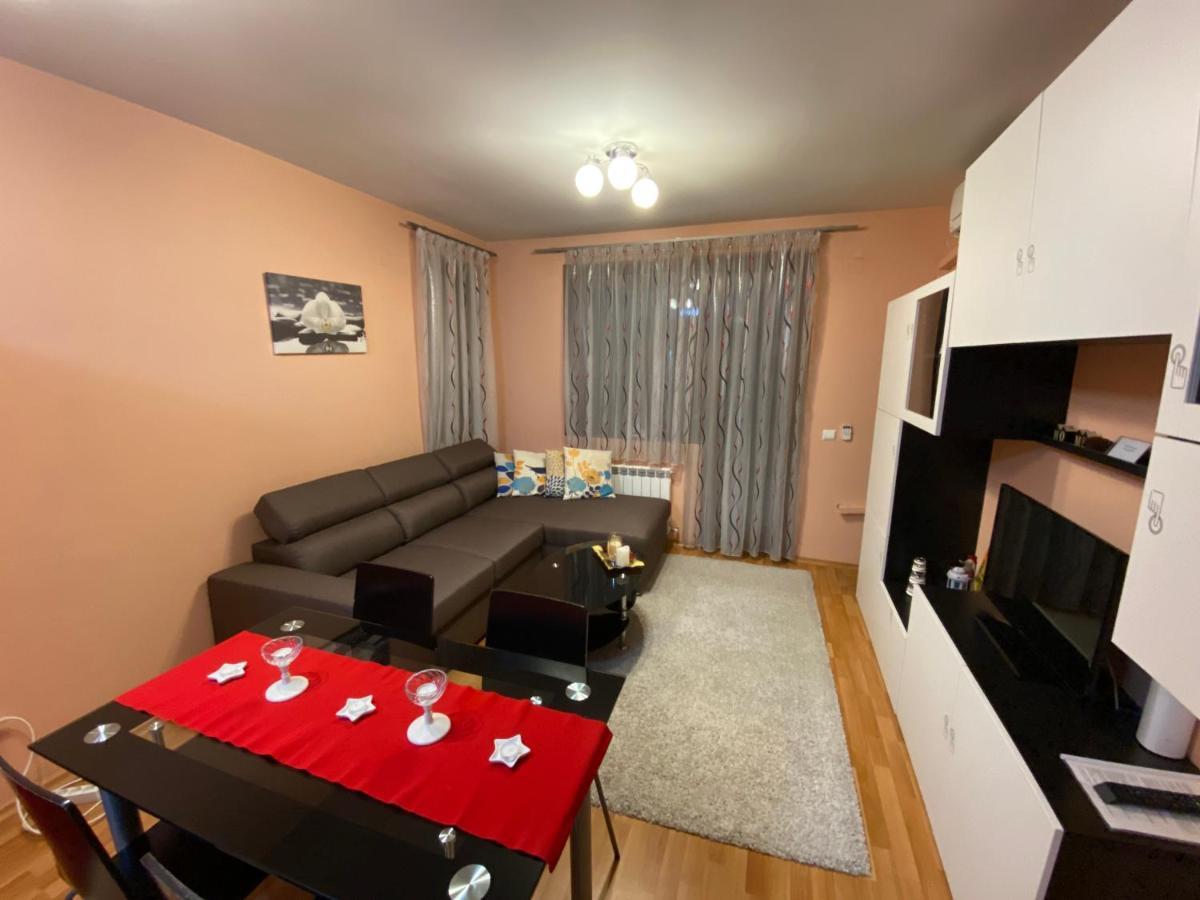 Mia'S Apartment, Stylish One Bedroom Suite Sofia Bagian luar foto